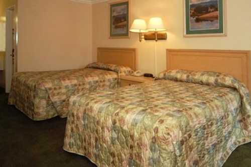 Econo Lodge Sequoia Area 002